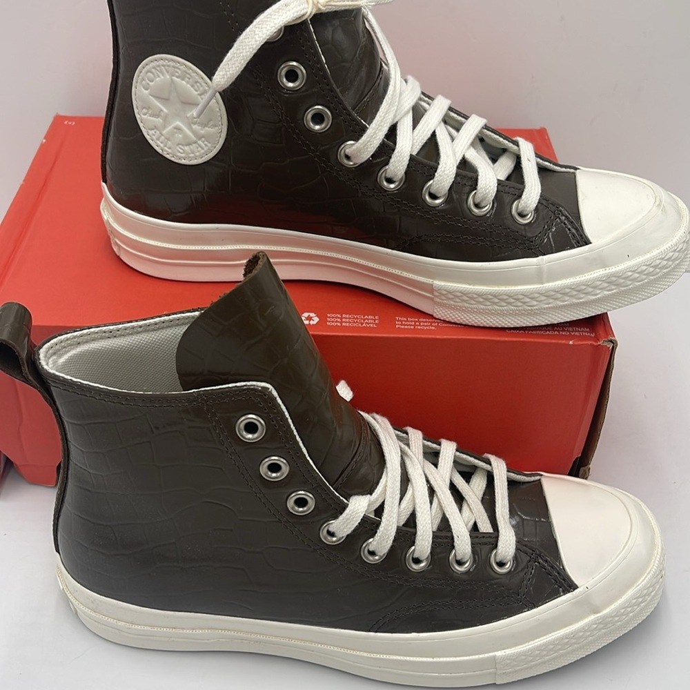 Converse WMNS Crocodile High-Tops A07656C
CHUCK 70 HI
ENGINE SMOKE/ENGINE SMOKE - Picture 2 of 16